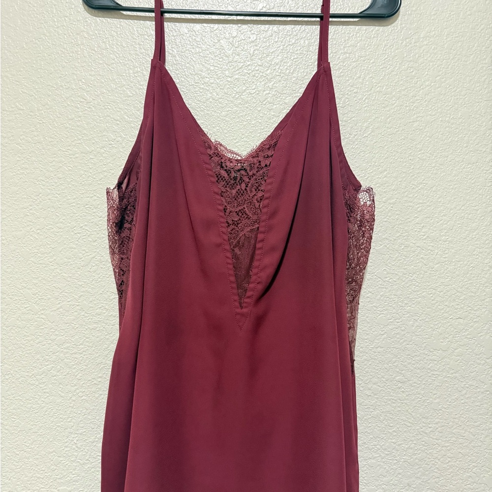 Elegant Burgundy Lace Trim Tank Top
